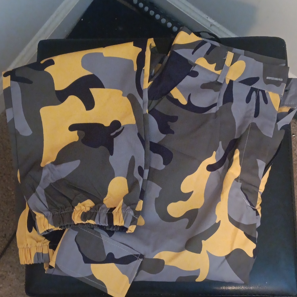 Ladies cargo camouflage pants
